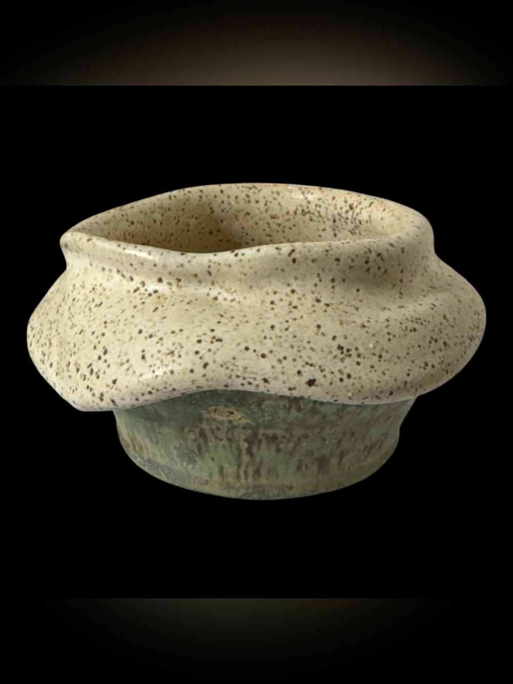 Speckled Ceramic Hand thrown Pottery Bowl - Cream & Green Glaze (S 1 091226)